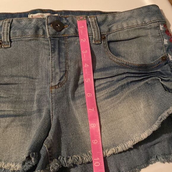 Aztec shorts  - Picture 5 of 7